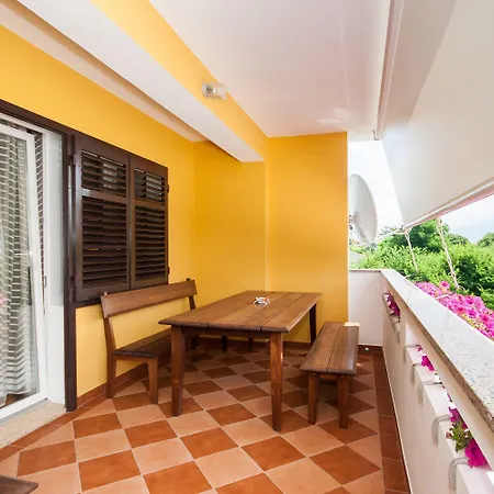 Grosses Mit 3 Klimas, Wifi, Bbq, Parkplatz Apartment Baska (Krk)