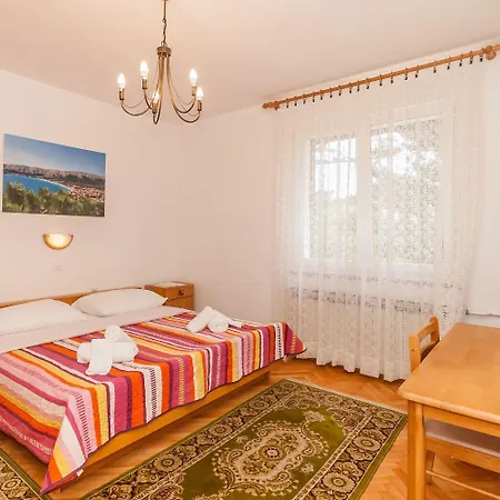 Grosses Mit 3 Klimas, Wifi, Bbq, Parkplatz Baska (Krk)