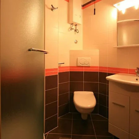 Apartman Grosses Mit 3 Klimas, Wifi, Bbq, Parkplatz *